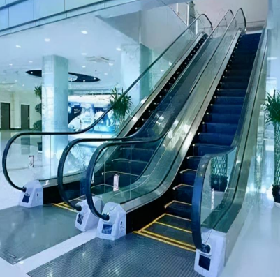 电梯.jpg