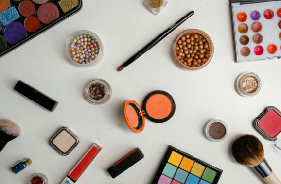 【进口知识】化妆品原料进口清关需准备哪些资料？